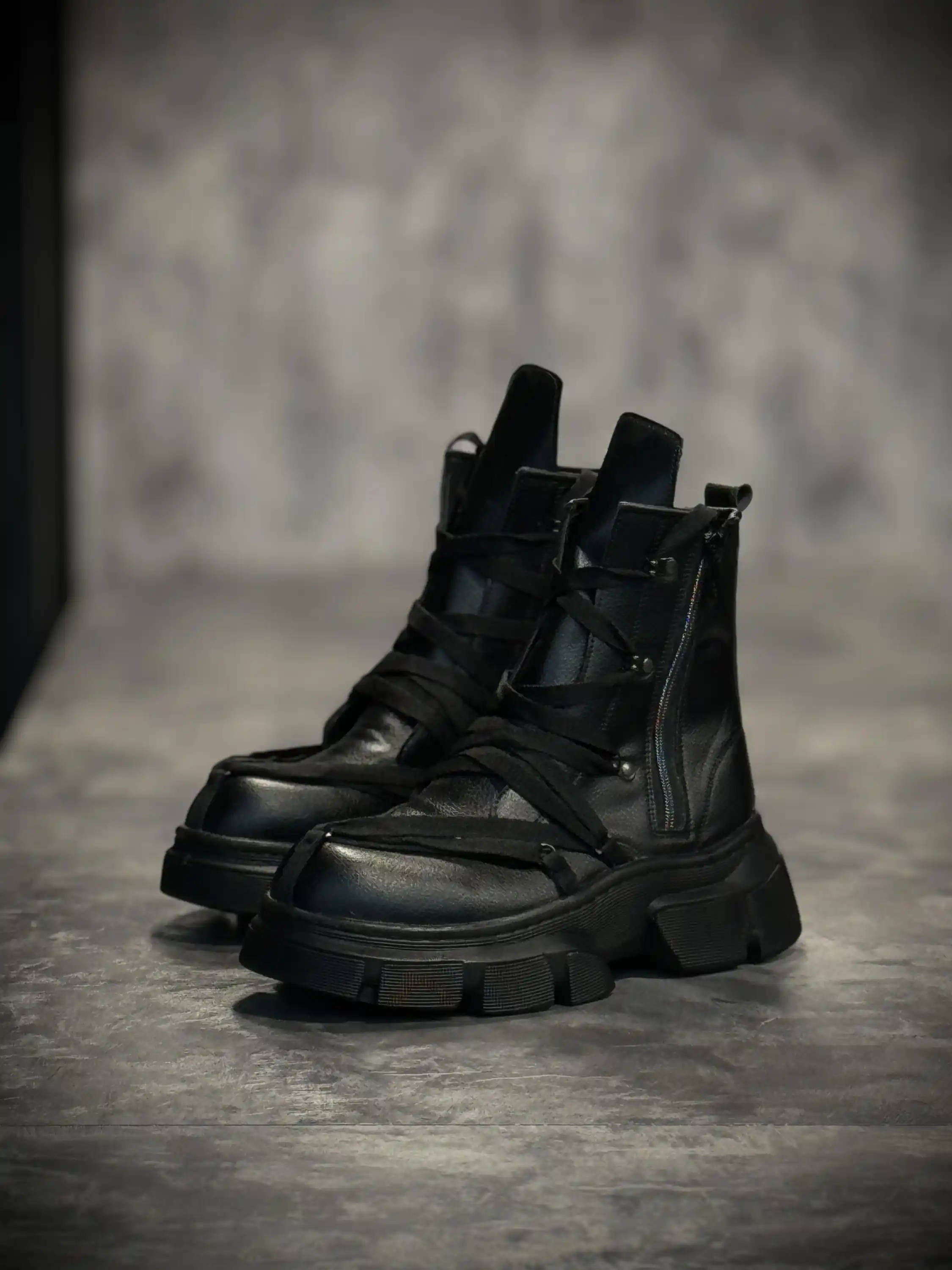 بوت چرم مردانه با کیفیت بالا