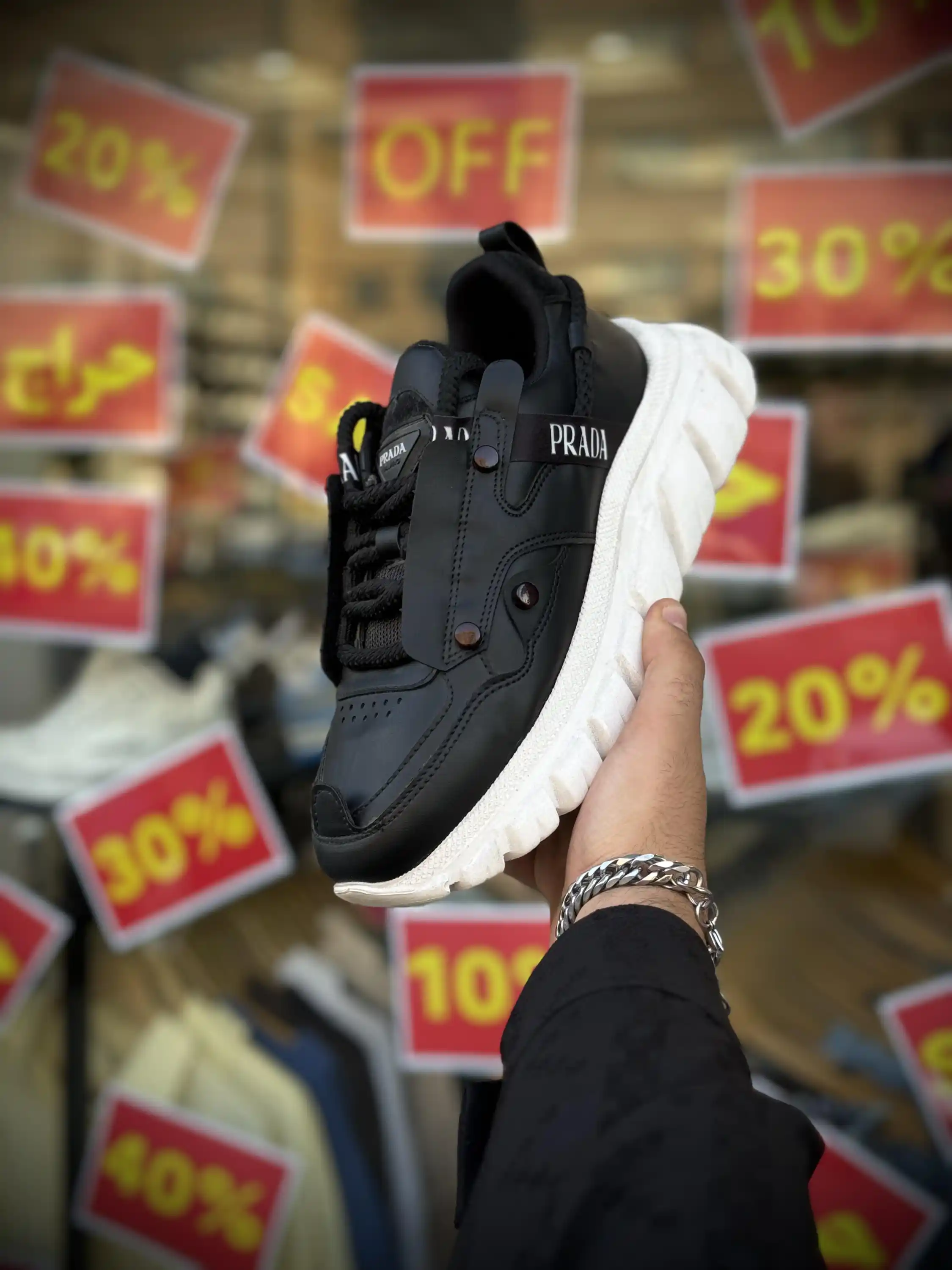 کتونی اسپرت تخفیف خورده